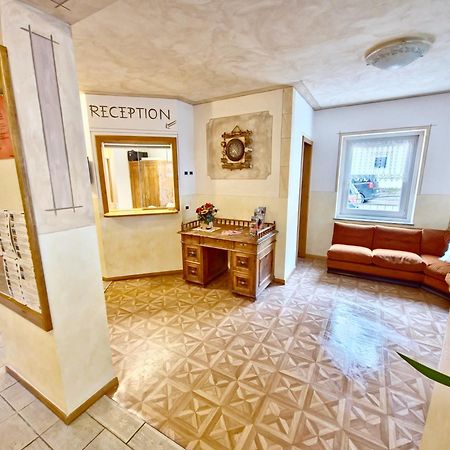 Residence Villa Flora By Ama Val Di Fassa Канацеї Екстер'єр фото