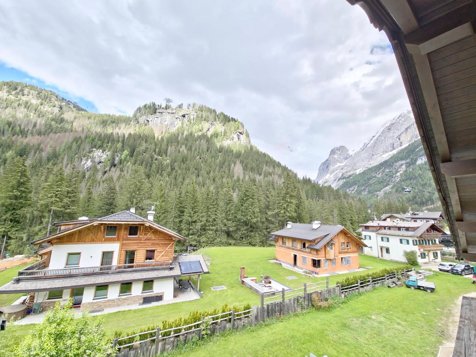 Residence Villa Flora By Ama Val Di Fassa Канацеї Екстер'єр фото
